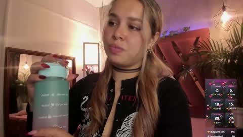 Snapshot of haelycute chatting on March 9, 11:14 pm Haely online show from March 9, 11:14 pm