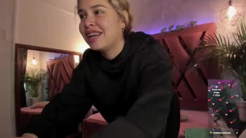 Snapshot of haelycute chatting on March 11, 11:33 am Haely online show from March 11, 11:33 am