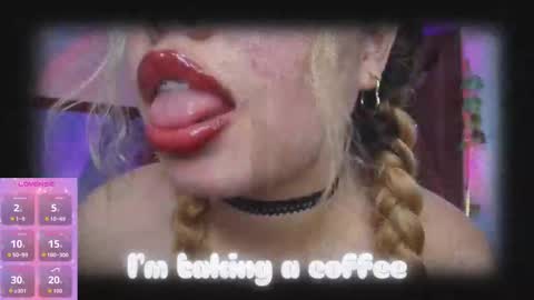 Snapshot of haelycute chatting on October 27, 11:14 am Haely online show from October 27, 11:14 am