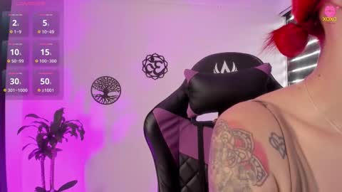 Hailee online show from November 10, 3:44 pm