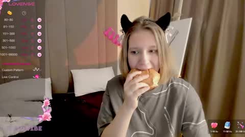 Hailey online show from March 1, 6:13 am