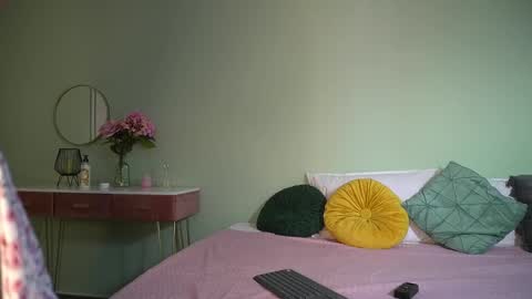 Snapshot of haileymoon85 chatting on March 10, 10:59 am Hailey online show from March 10, 10:59 am