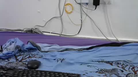 Snapshot of hairy_squiter chatting on February 19, 12:46 am Zaraha online show from February 19, 12:46 am