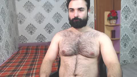 Snapshot of hairy_tyler666 chatting on December 1, 5:24 pm Hairy Tyler online show from December 1, 5:24 pm