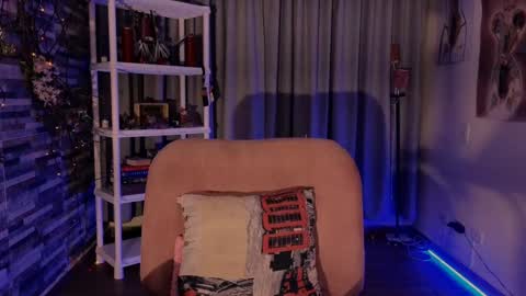 Snapshot of hairyandsexysalma chatting on February 6, 7:02 am SALMA online show from February 6, 7:02 am