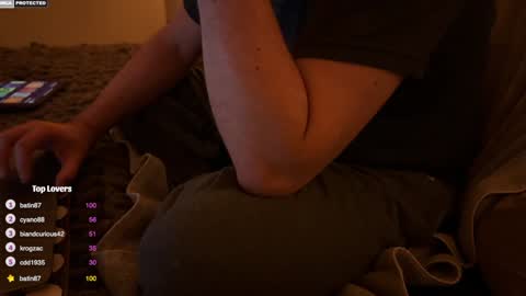 Snapshot of hairybelly818 chatting on January 28, 7:11 am Hairy Belly online show from January 28, 7:11 am