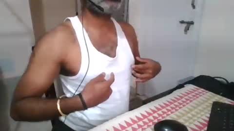 Snapshot of hairydarky chatting on December 3, 6:43 am Pratap online show from December 3, 6:43 am