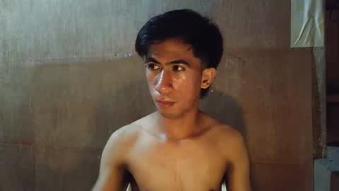 hairyhugecock_22 online show from December 3, 2:59 pm