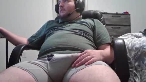 Snapshot of hairymikey chatting on November 4, 5:06 am hairymikey online show from November 4, 5:06 am