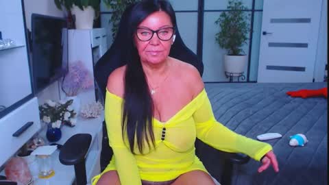 Snapshot of hairypussygranny chatting on October 18, 9:10 am Monika online show from October 18, 9:10 am