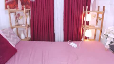 Snapshot of haisleypalmer chatting on December 21, 10:28 am YOUR SIDECHIC HAILEY online show from December 21, 10:28 am