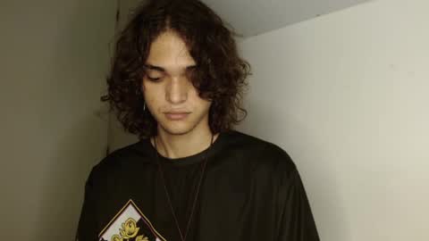 Snapshot of halan_jr chatting on December 9, 11:56 pm halan online show from December 9, 11:56 pm