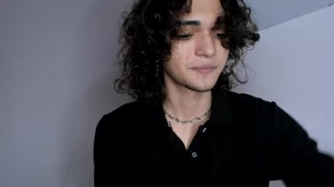 Snapshot of halan_jr chatting on December 17, 9:27 pm halan online show from December 17, 9:27 pm