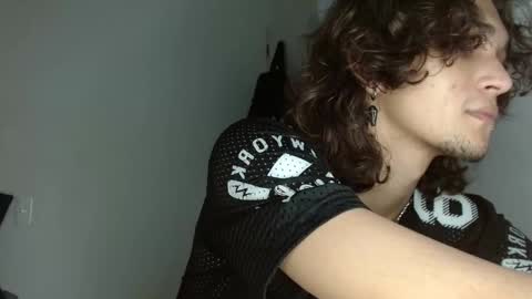 Snapshot of halan_jr chatting on December 18, 7:15 am halan online show from December 18, 7:15 am