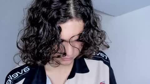 Snapshot of halan_jr chatting on January 8, 1:53 am halan online show from January 8, 1:53 am