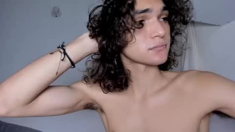 Snapshot of halan_jr chatting on January 9, 12:03 am halan online show from January 9, 12:03 am