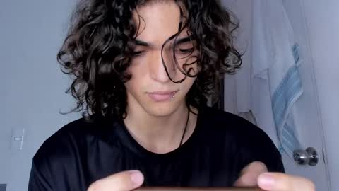 Snapshot of halan_jr chatting on January 21, 2:00 am halan online show from January 21, 2:00 am