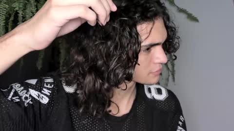 Snapshot of halan_jr chatting on February 1, 8:39 am halan online show from February 1, 8:39 am