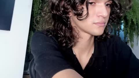 Snapshot of halan_jr chatting on February 6, 8:39 am halan online show from February 6, 8:39 am