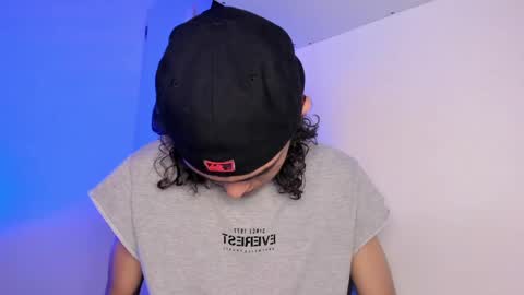 Snapshot of halan_jr chatting on February 19, 5:49 pm halan online show from February 19, 5:49 pm