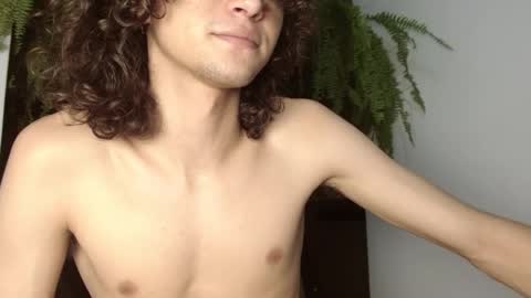 Snapshot of halan_jr chatting on March 7, 9:51 am halan online show from March 7, 9:51 am