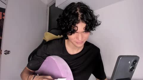 Snapshot of halan_jr chatting on October 10, 9:47 pm halan online show from October 10, 9:47 pm