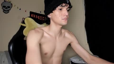 Snapshot of halan_jr chatting on November 28, 10:45 pm halan online show from November 28, 10:45 pm