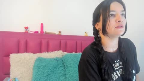 Snapshot of haley__mommy chatting on January 24, 7:39 pm Mely online show from January 24, 7:39 pm