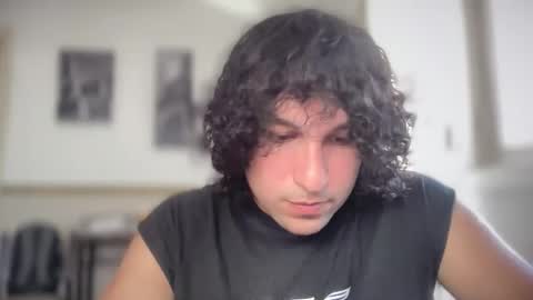 Snapshot of halfblood18 chatting on December 21, 5:31 pm halfblood18 online show from December 21, 5:31 pm