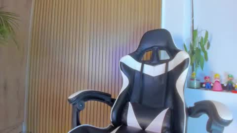 Anahis online show from October 14, 12:33 am