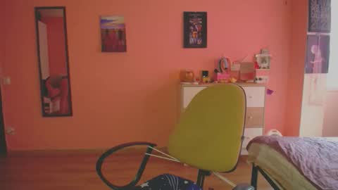 Ann online show from April 4, 12:35 pm