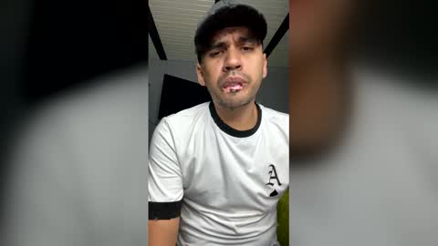 hamiltong12 online show from December 17, 4:51 am