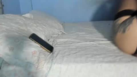 jorsh and katy online show from December 11, 5:43 am