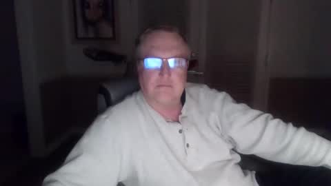 Snapshot of han63 chatting on January 7, 11:58 am Han online show from January 7, 11:58 am