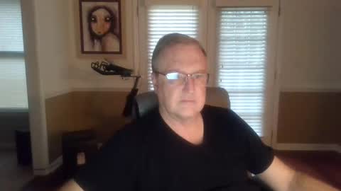 Snapshot of han63 chatting on October 4, 11:41 am Han online show from October 4, 11:41 am