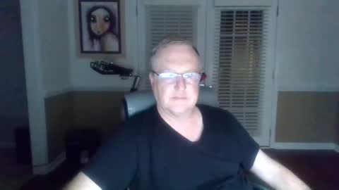 Snapshot of han63 chatting on October 9, 10:57 am Han online show from October 9, 10:57 am