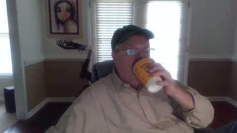 Snapshot of han63 chatting on November 2, 1:02 pm Han online show from November 2, 1:02 pm