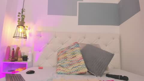 Snapshot of hanah_gray chatting on January 24, 11:15 am hanah_gray online show from January 24, 11:15 am