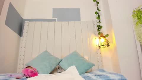 Snapshot of hanah_gray chatting on September 12, 11:10 am hanah_gray online show from September 12, 11:10 am