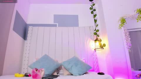 Snapshot of hanah_gray chatting on October 25, 11:07 am hanah_gray online show from October 25, 11:07 am