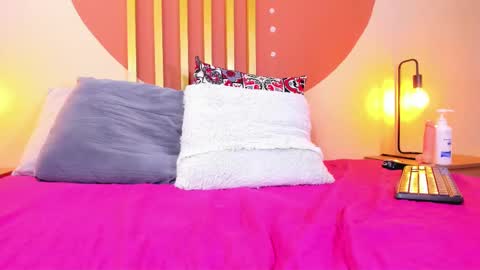 Snapshot of hanah_greey chatting on February 25, 1:39 pm HANAH online show from February 25, 1:39 pm