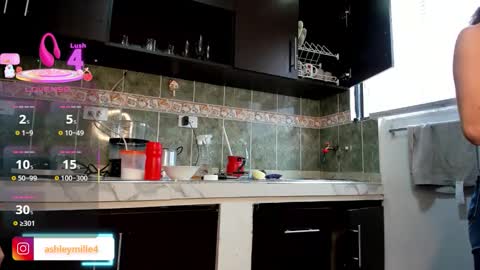 hanasleep online show from March 6, 4:58 pm