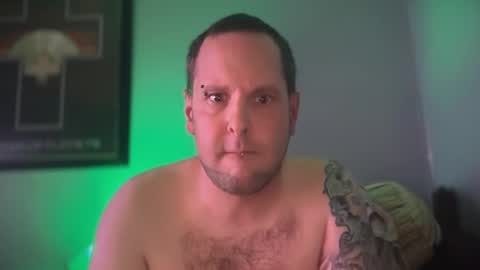 hand_banana_420 online show from September 22, 12:12 am