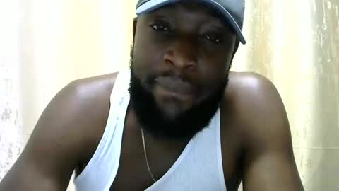 Snapshot of handsome_king30 chatting on December 14, 7:14 pm handsome king online show from December 14, 7:14 pm