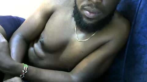 Snapshot of handsome_king30 chatting on December 16, 9:46 am handsome king online show from December 16, 9:46 am