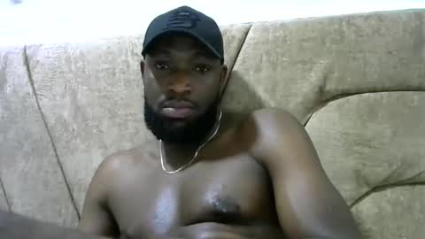 Snapshot of handsome_king30 chatting on December 22, 12:39 am handsome king online show from December 22, 12:39 am