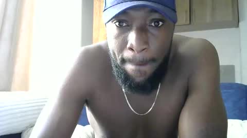 Snapshot of handsome_king30 chatting on March 10, 7:53 am handsome king online show from March 10, 7:53 am