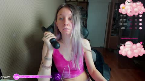 Snapshot of handsome_whale chatting on January 11, 12:07 pm Mila online show from January 11, 12:07 pm