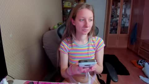 Mila online show from January 9, 8:28 am