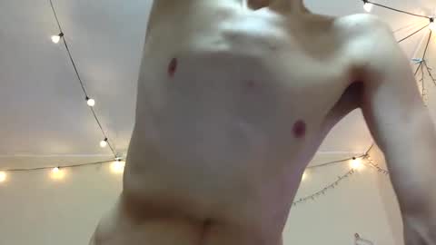 Snapshot of handsomealfie chatting on September 19, 10:16 am HandsomeAlfie online show from September 19, 10:16 am